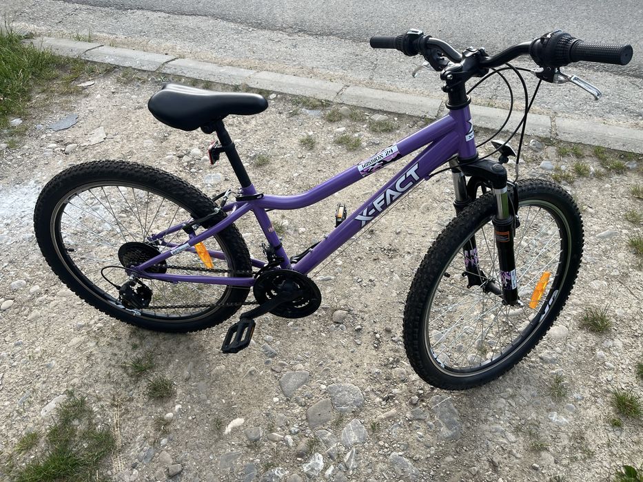 Vând bicicletă.