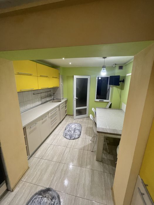Apartament 2 camere de inchiriat, zina Sfanta Vineri