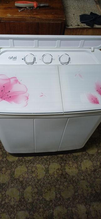 Продаётся стиральная машинка полуавтомат.