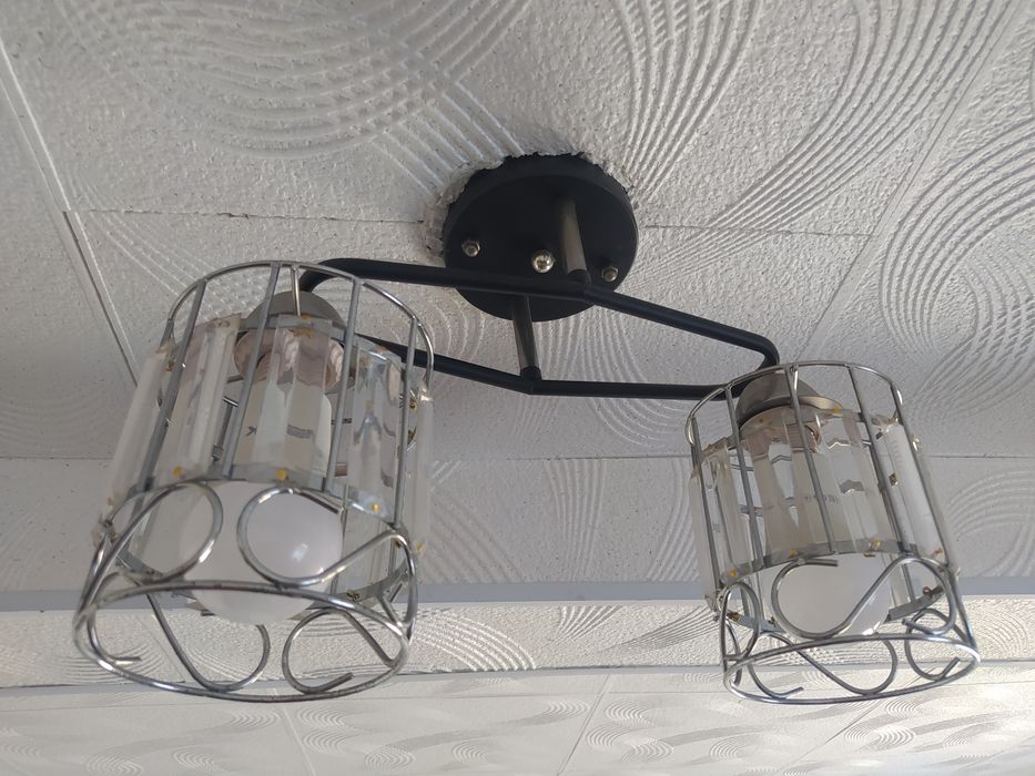 Продам люстры б/у