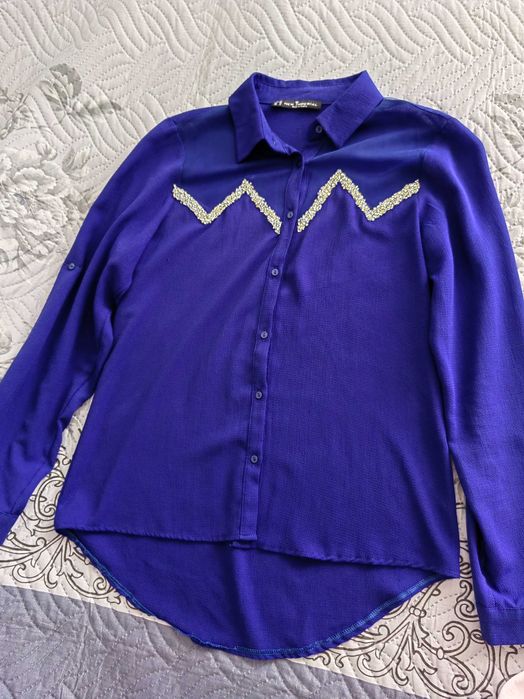 Дамска кожена пола на Miss Perry + подарък към нея риза