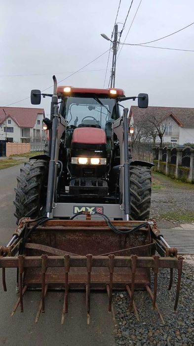 Tractor casse maxxum 125 cu încărcător frontal  anul 2010