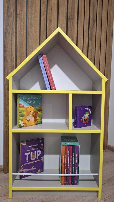 Biblioteca tip casuta, Montessori