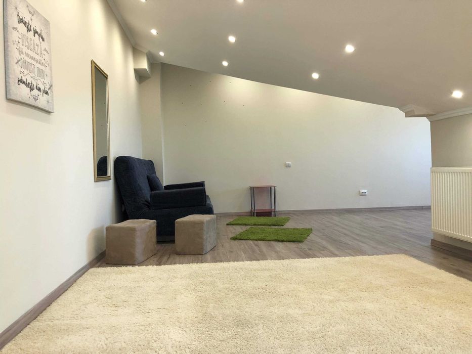 OPORTUNITATE! Apartament 4 camere, 2 etaje, 2 LOCURI PARCARE