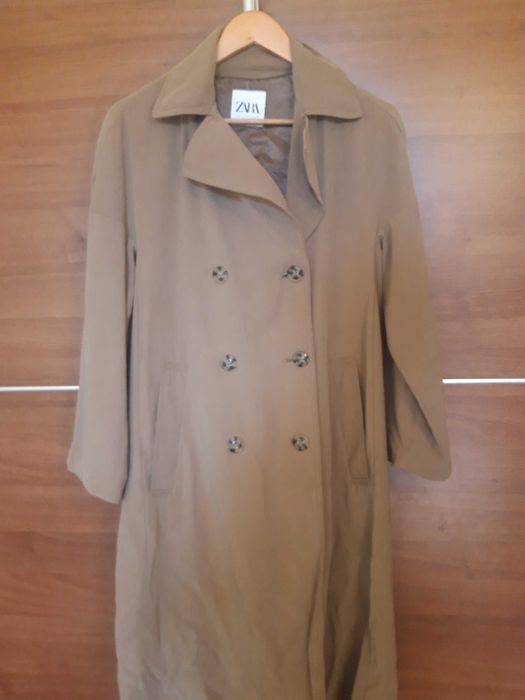 Paredesiu Desigual, Zara si Lee Cooper