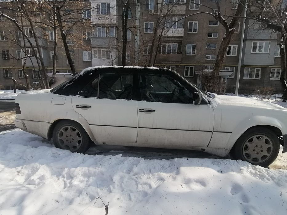 Продам Mercedes 124