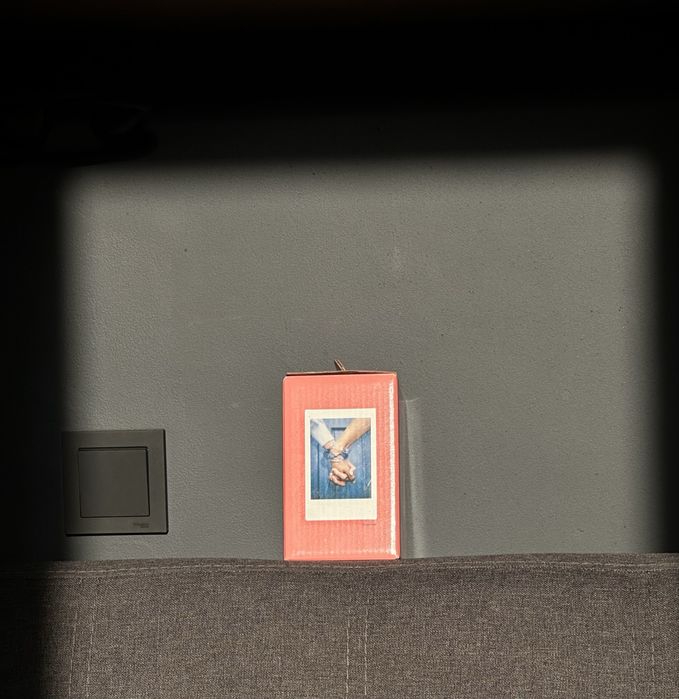 Фотоаппарат instax mini 12 , новый