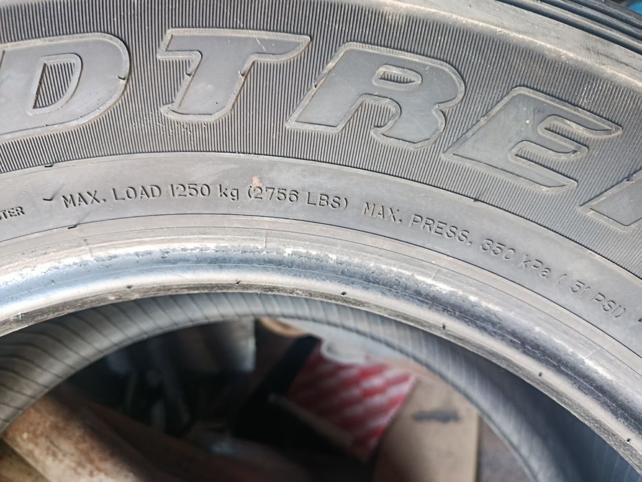 Продам шины R18 285/60