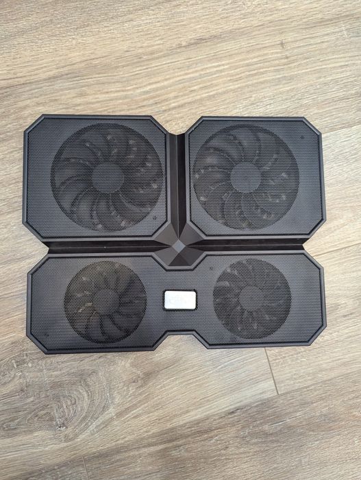 Охлаждающая подставка для ноутбука Deepcool Multi Core X6