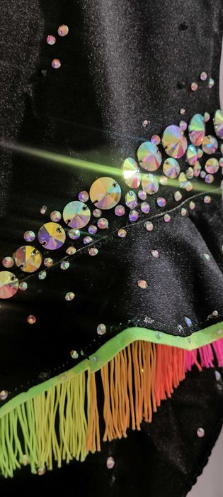 Състезателно трико художествена гимнастика като ново