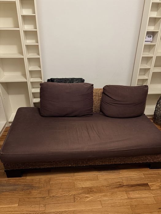 Vand canapea 2 persoane stare buna
