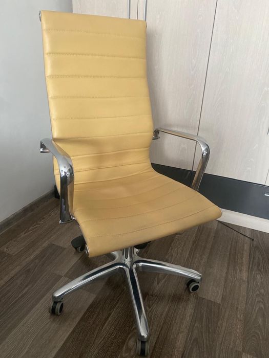 Scaun birou din piele