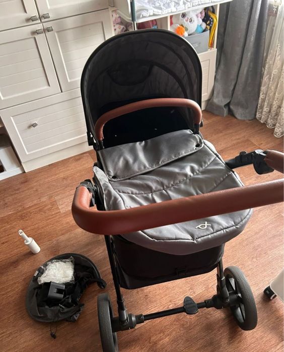 Коляска в хорошем состояние