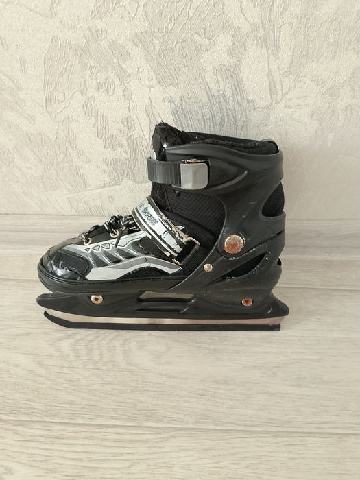Продам детские коньки