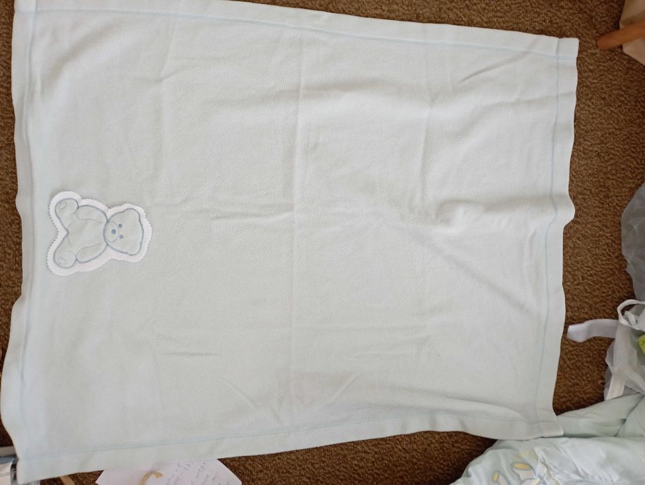 Бебешки одеяла и кърпа за баня. Стандартен размер, в отлично състояние