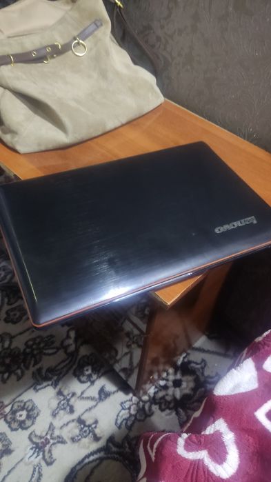 ноутбук lenova y570