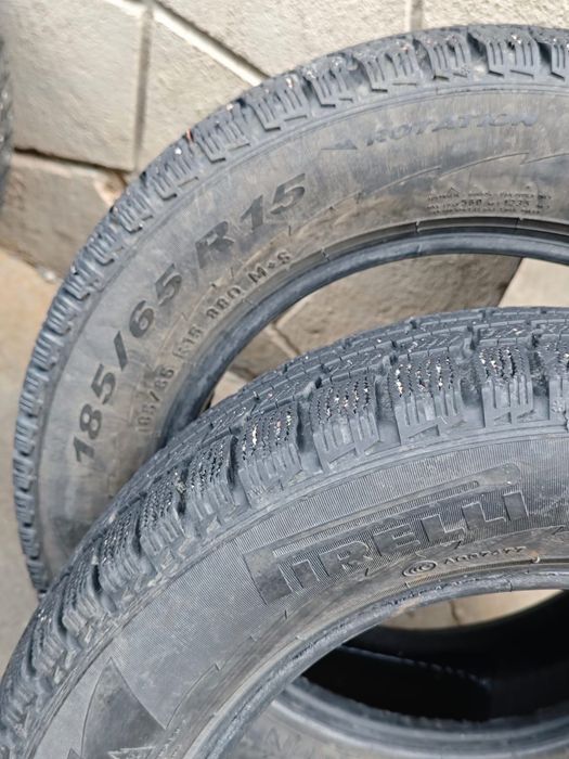 Pirelli Ice Control 285/65 R15 Шины