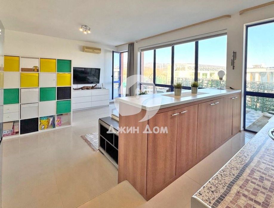 Продава се Двустаен апартамент в к.к. Слънчев бряг - 250 кв.м за 388 €/кв.м - Снимка #2