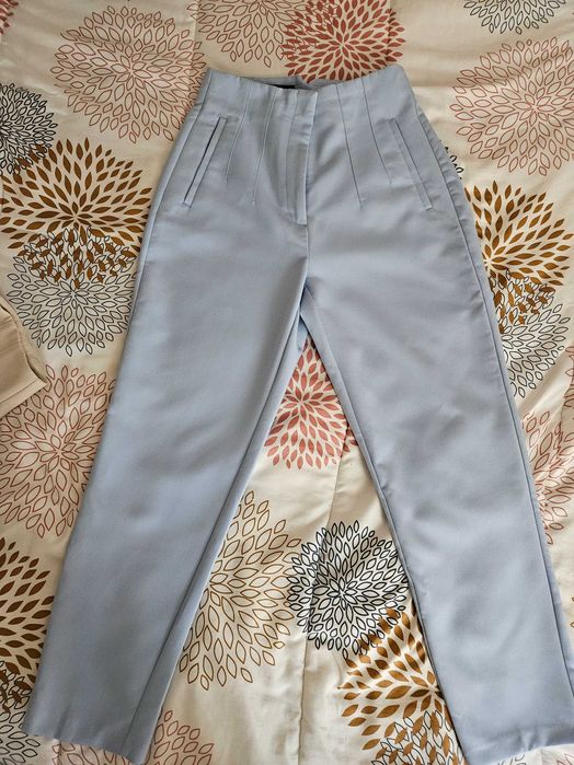 Панталон на Зара, С размер в бежово и синьо, сив на pull&bear размер36