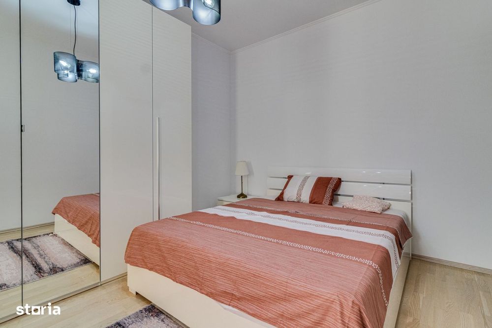 3 camere, LUMINOS, 100 mp + gradina 150 mp, View SUPERB,  Parcare!