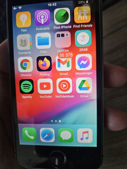 Продовам IPhone 5s
