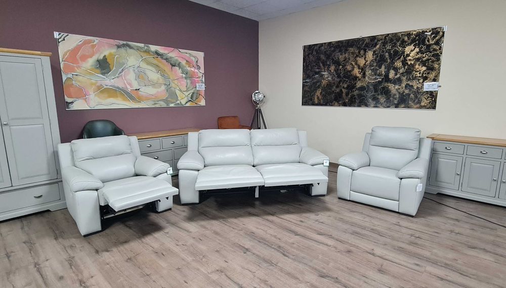 Италиански сив кожен комплект диван тройка и два фотьойл "Moreno"