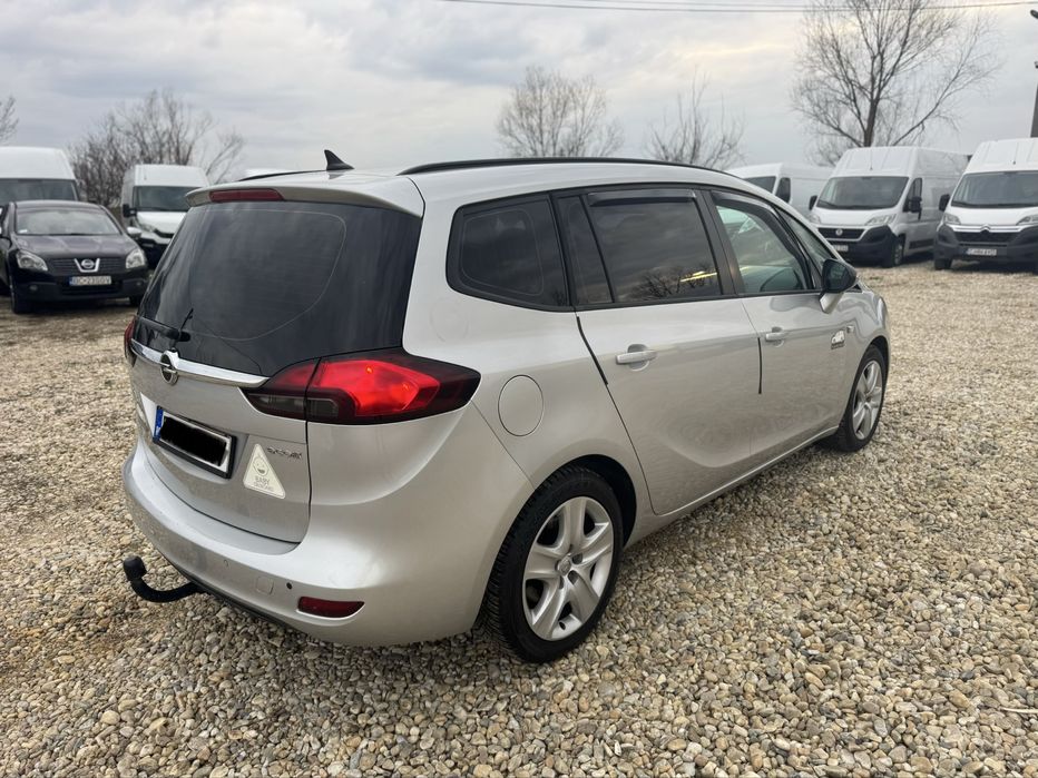 Opel Zafira C 2.0diesel 131cp 2012