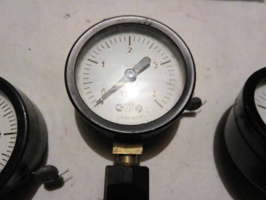 Манометри 15 атмосфери