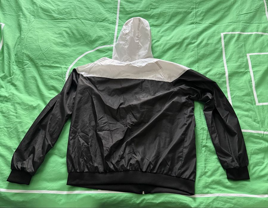 Ветровка на NIKE