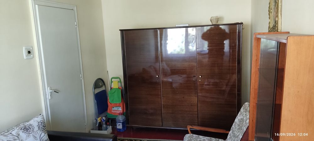 Vând apartament cu 2 camere, Petrila