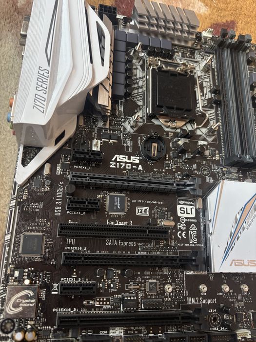 Placa de baza Z170 Asus