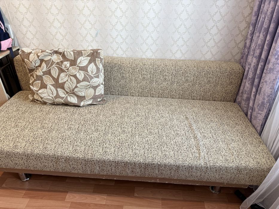 Продам диван……..