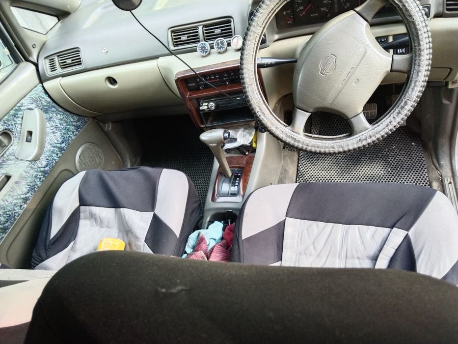 Продам Ниссана поерию