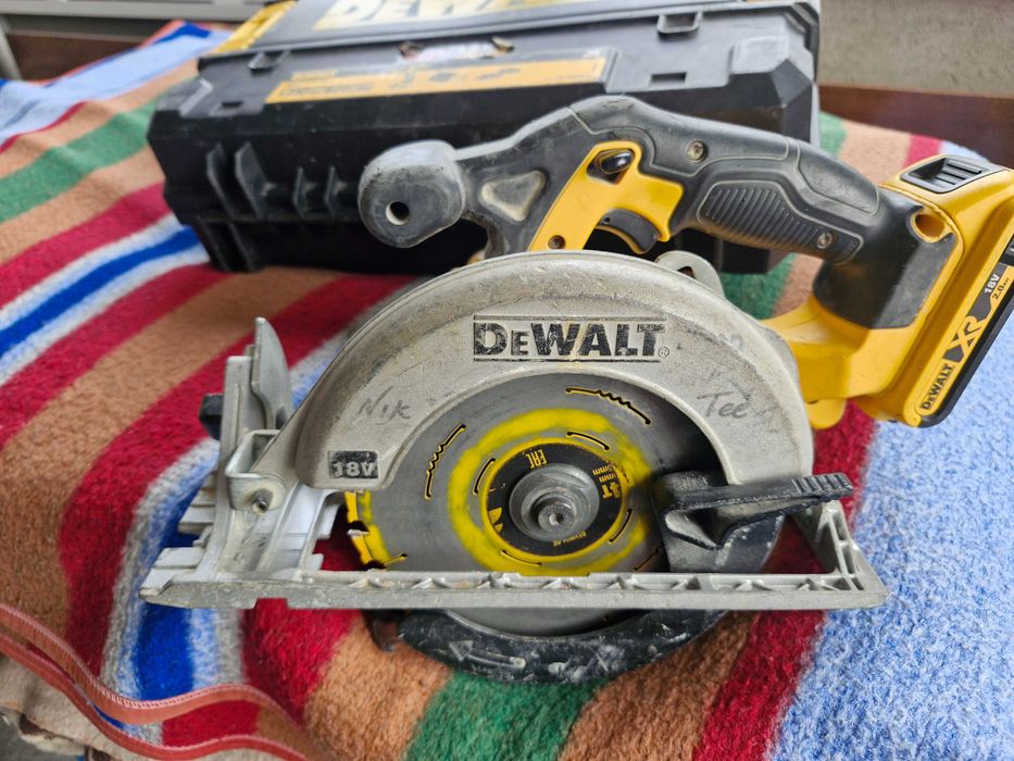 Циркуляр и винтоверт dewalt