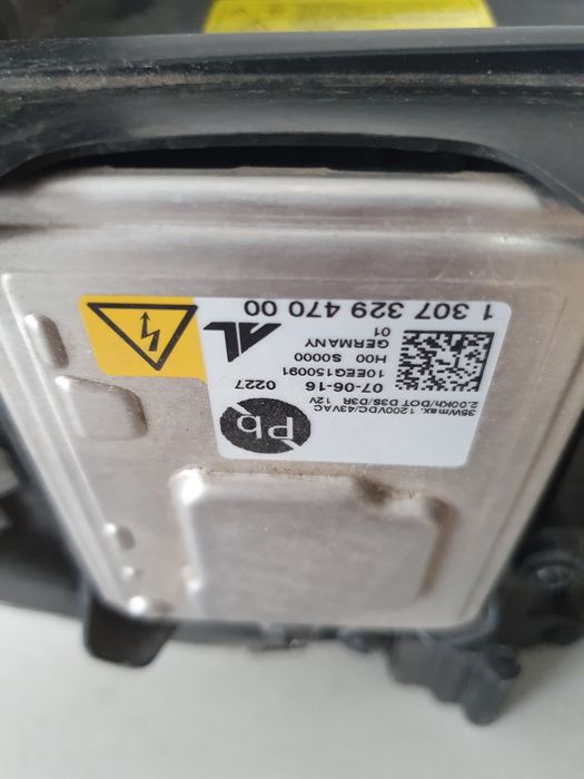 Фары передние.Kia Sportage