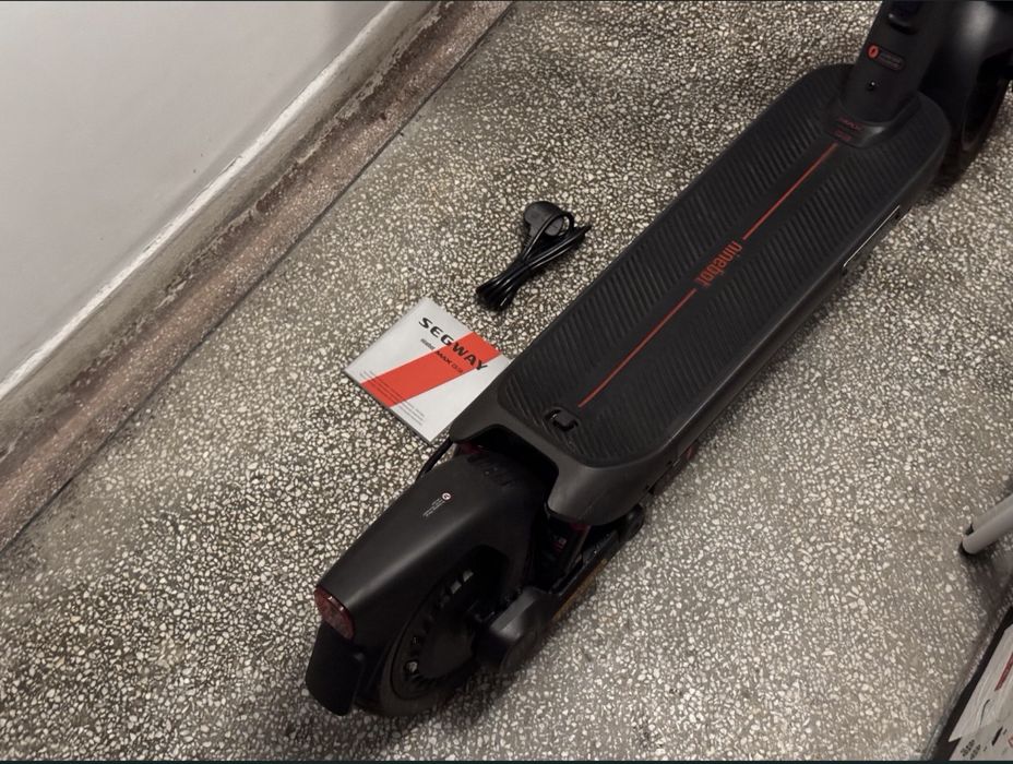Trotineta electrica/escooter Segway Ninebot Max G3 factura garantie
