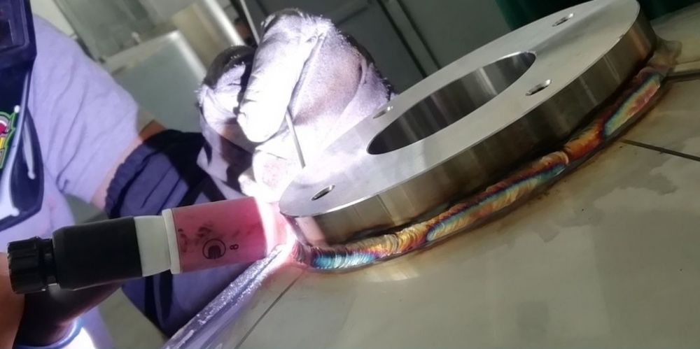 Заварчик Аргон и Co2 МЕТАЛНИ КОНСТРУКЦИИ Заваряване Аргончик Заварки