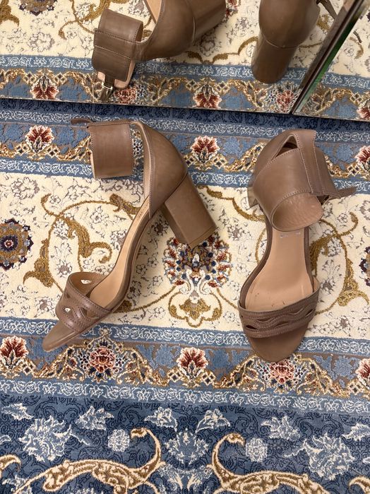 Обувь брендовая, кожаная