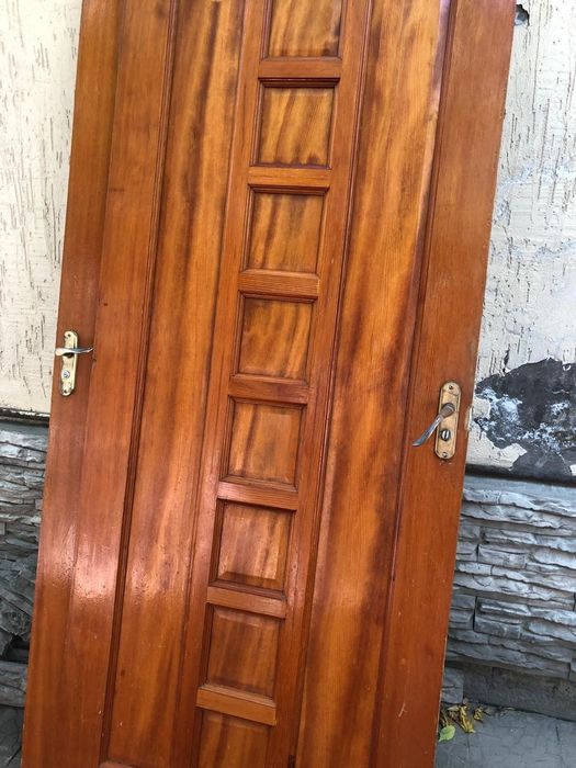 Продам межкомнатные двери