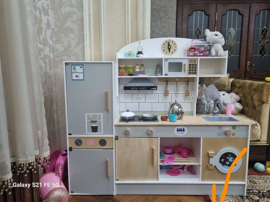 Деревянная Большая кухня с холодильником и набором посуды звук подсвет
