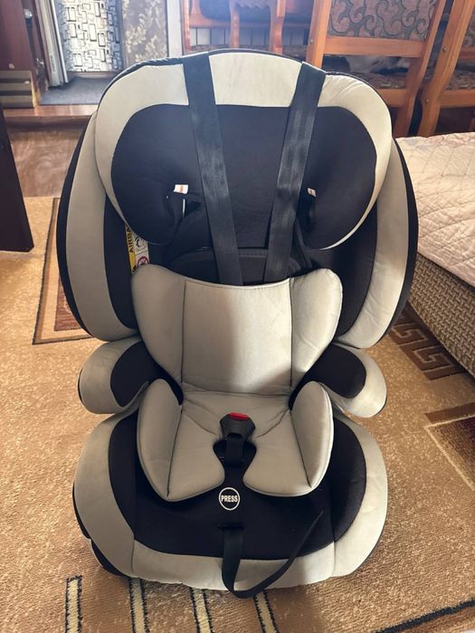 Детское автокресло