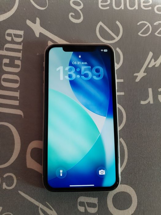 Айфон 11  128гб обмен или продам