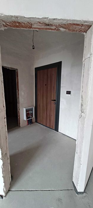 Продава се Двустаен апартамент в София, Център - 69 кв.м за 3985 €/кв.м - Снимка #2
