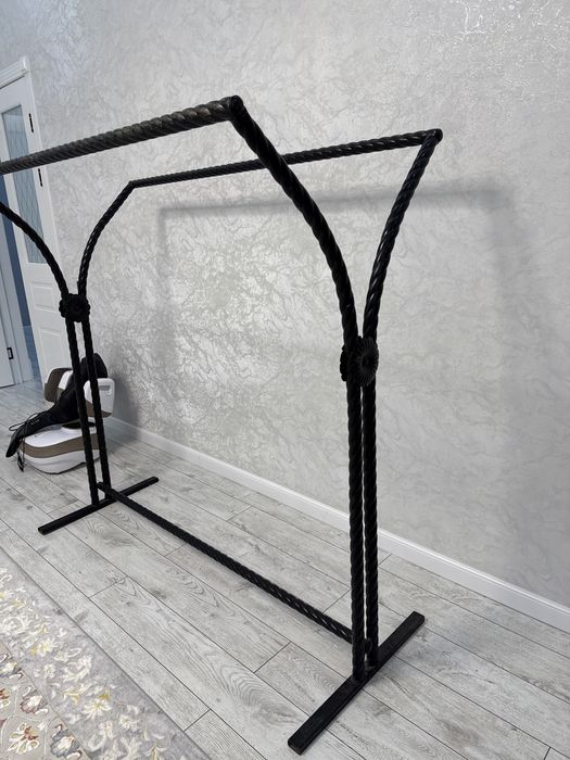 стойка для одежды