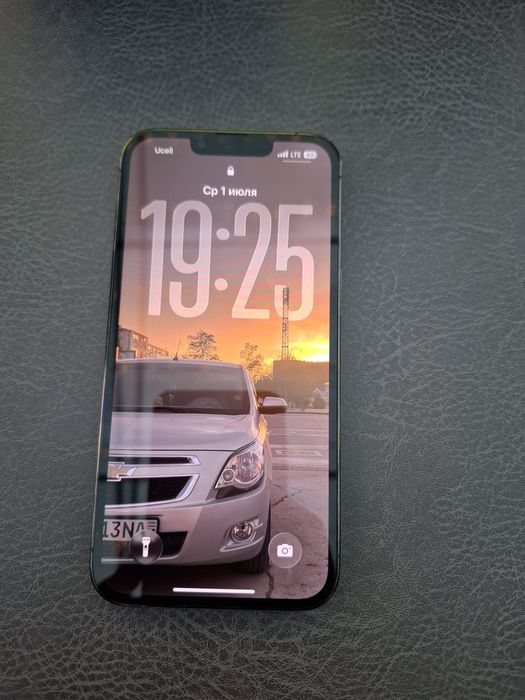 iPhone 13 pro green