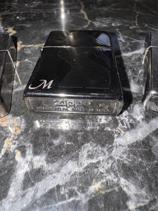 Vand 4 brichete Zippo