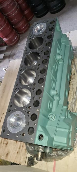 Блок двигателя в сборе Шорт блок WD615 HOWO