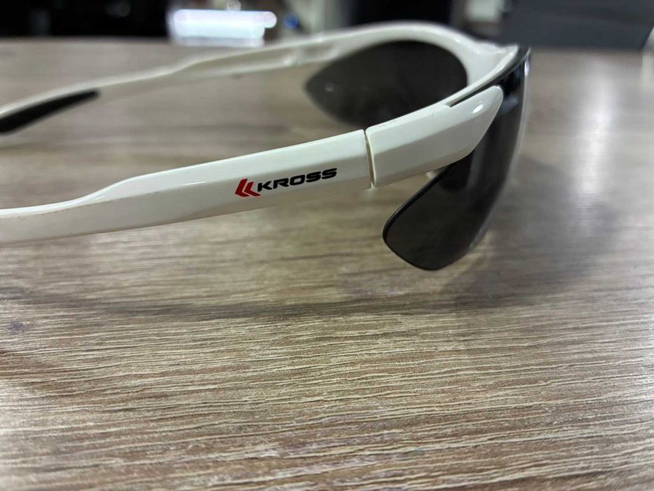 Слънчеви очила KROSS