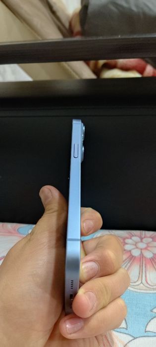 Продам iPhone 14