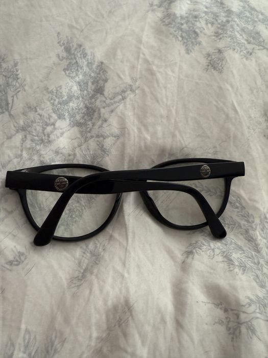 Vand rame de ochelari Guess